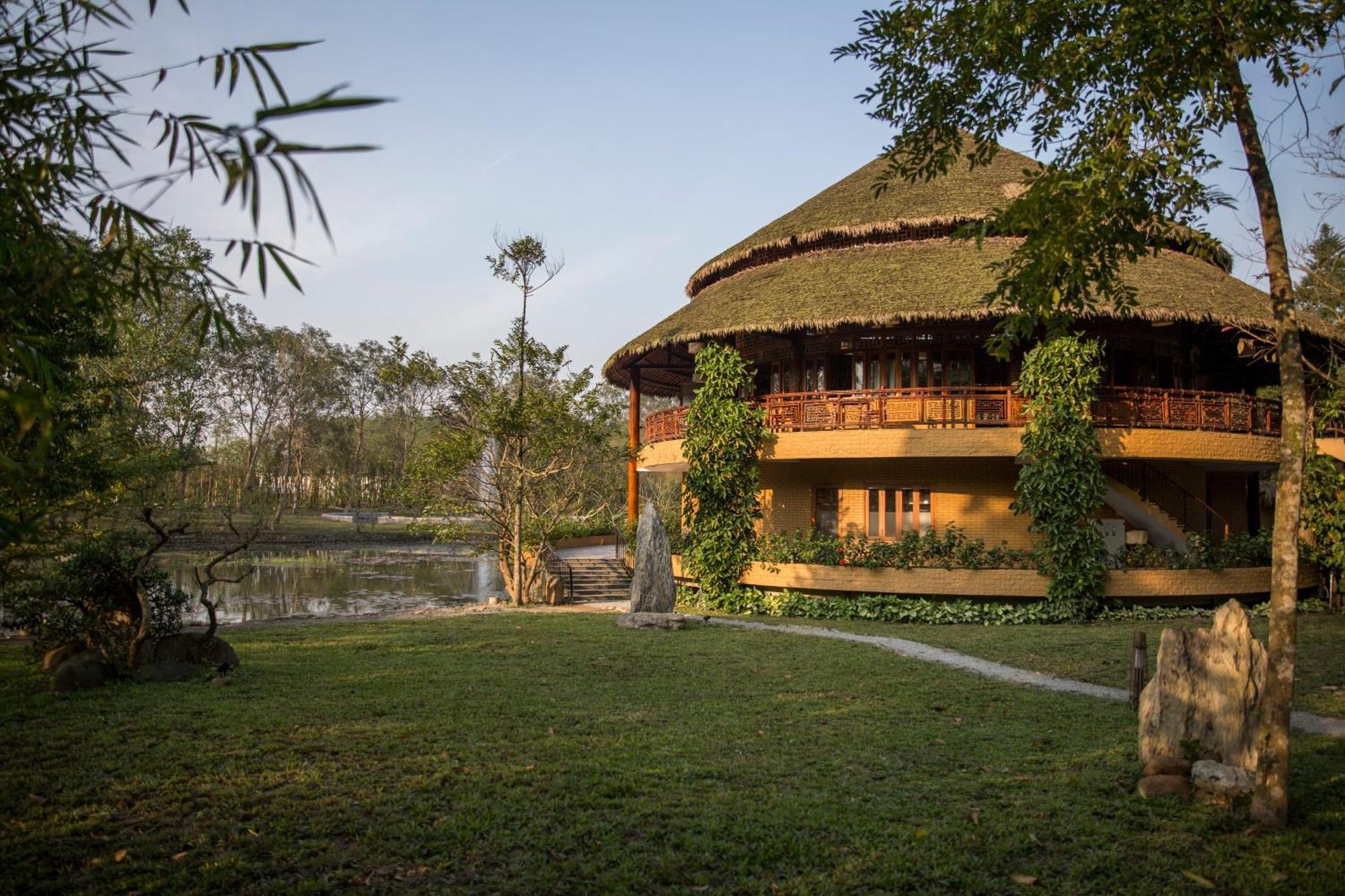 Alba Wellness Resort By Fusion Huế Kültér fotó