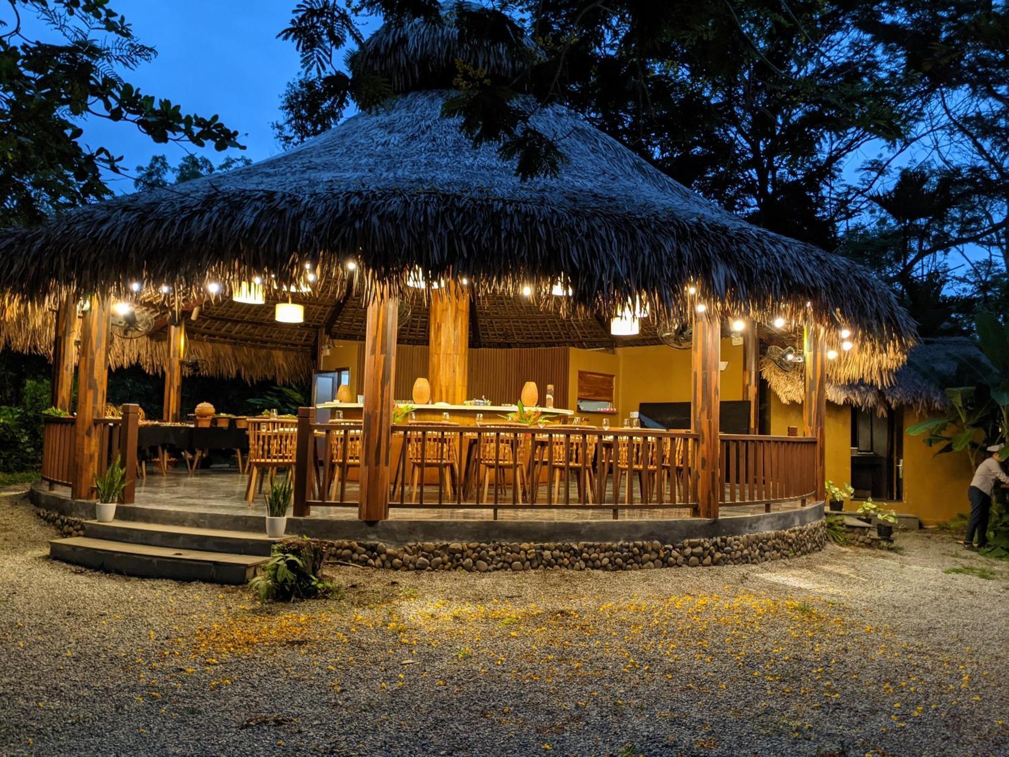 Alba Wellness Resort By Fusion Huế Kültér fotó